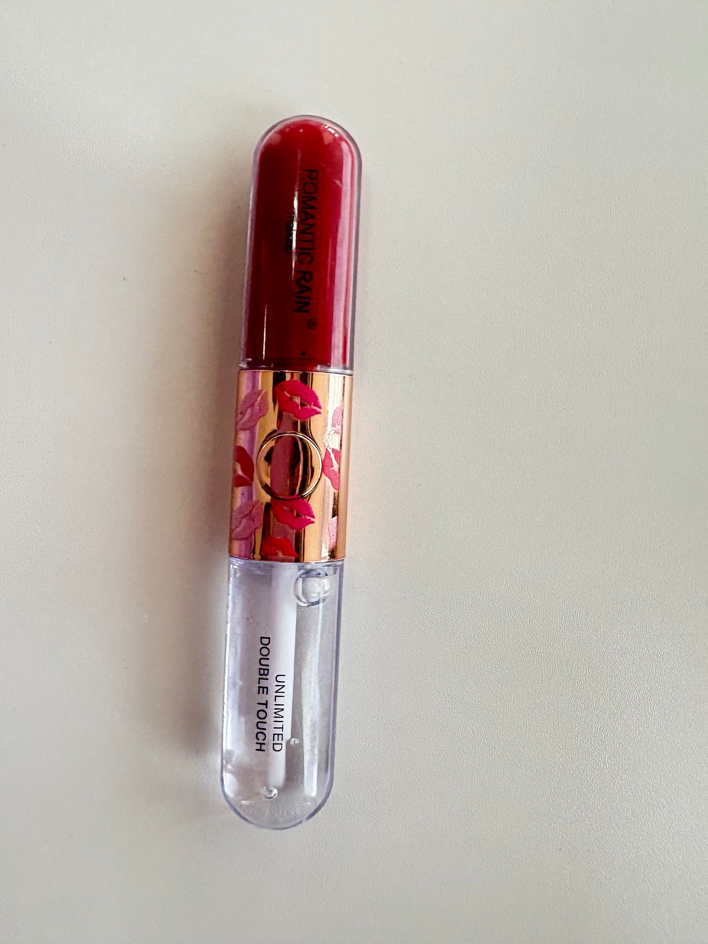 Romantic rain lip gloss