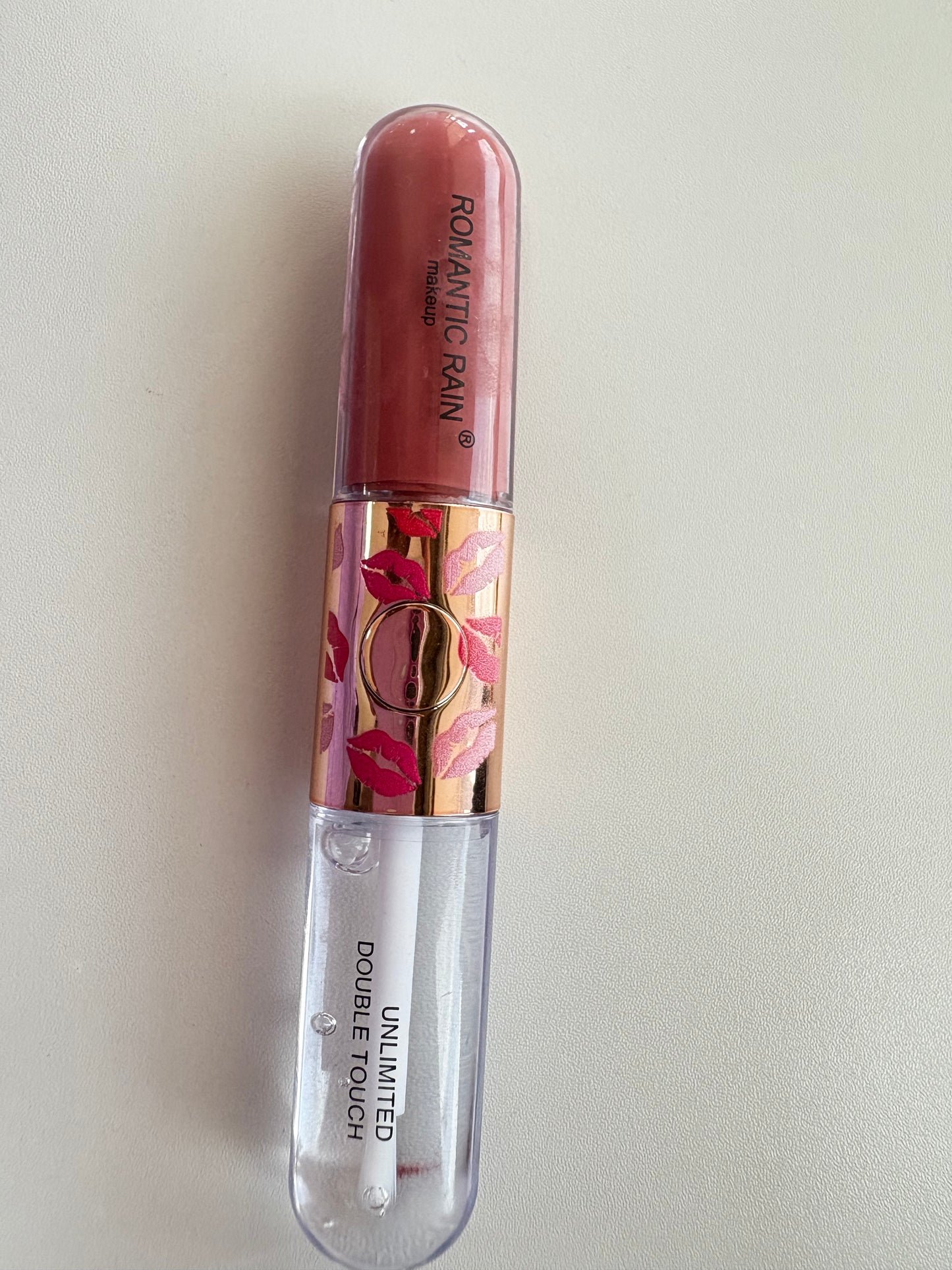 Romantic rain lip gloss
