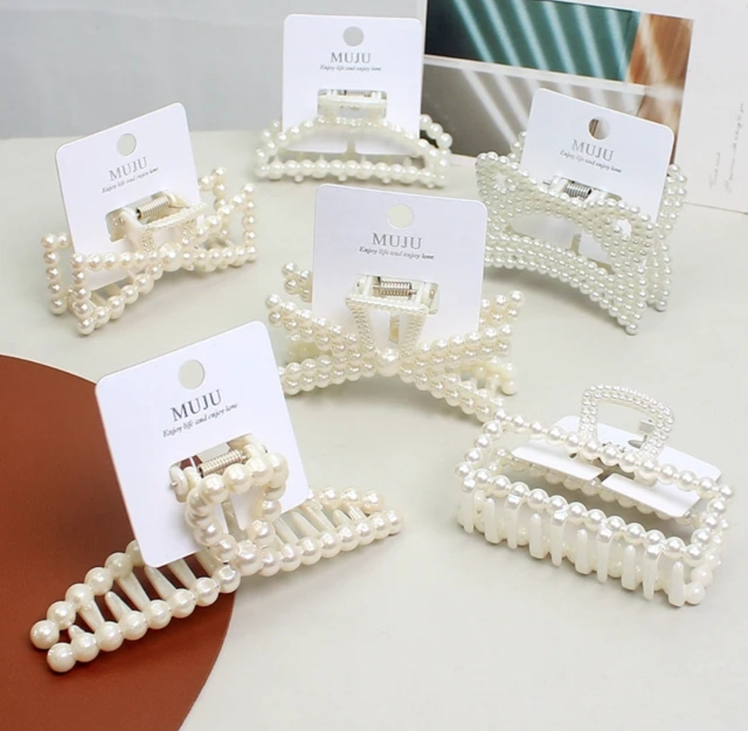 HAIR CLIPS