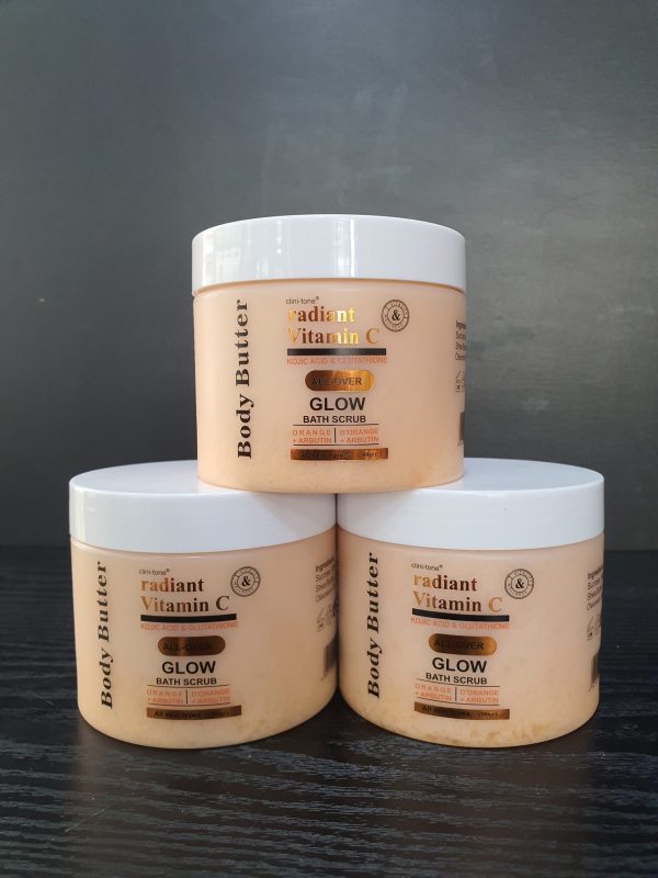CLINITONE RADIANT VITAMIN C GLOW BODY SCRUB 300G