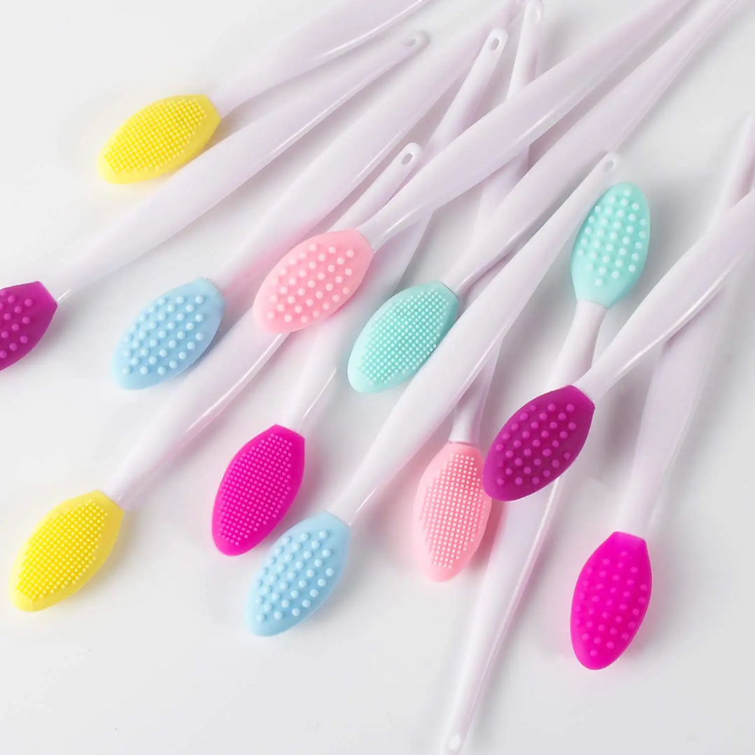 SILICONE LIP BRUSH